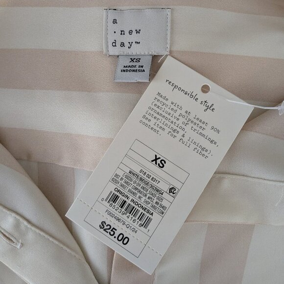 A NEW DAY White/Beige Striped Long Sleeve SATIN Button Top; Size XS - Picture 3 of 4